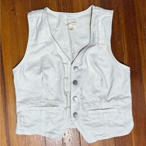 Universal Thread White Vest
